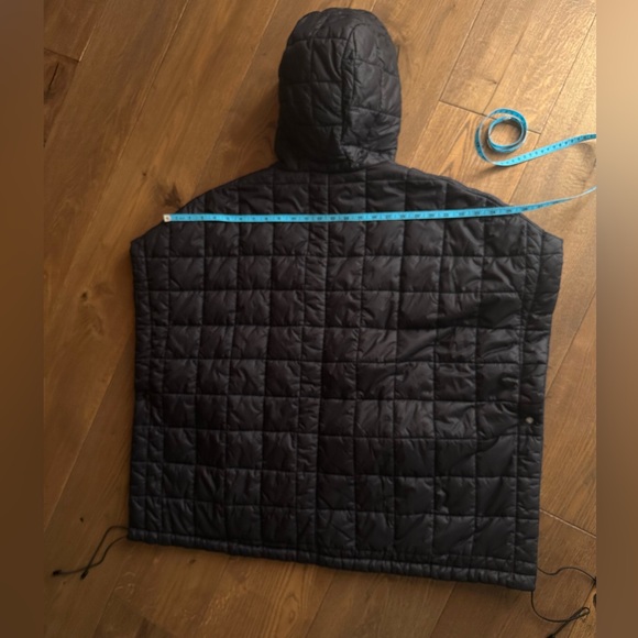 Sisley Black Quilted Outerwear - Picture 11 of 14